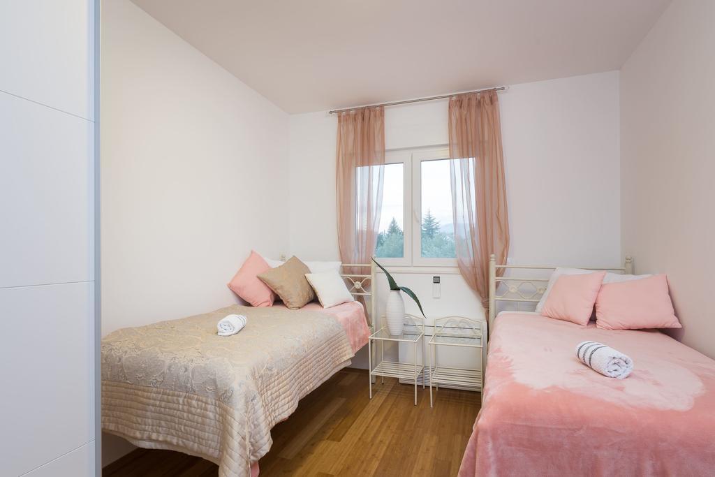 Ferienwohnung The Adriatic Pearl Split Podstrana Exterior foto
